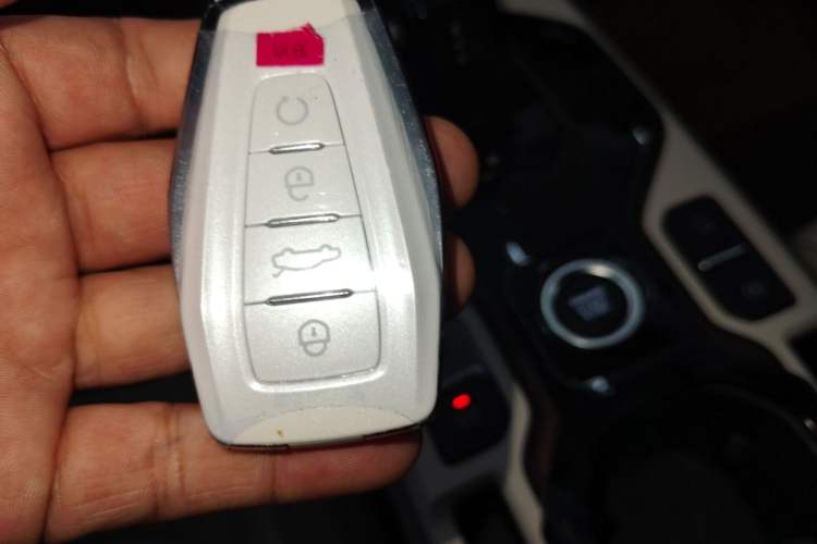 Used Geely Auto icon 2026 Model Chocolate 1.5TD Pure & Ingenious Edition Vehicle Key