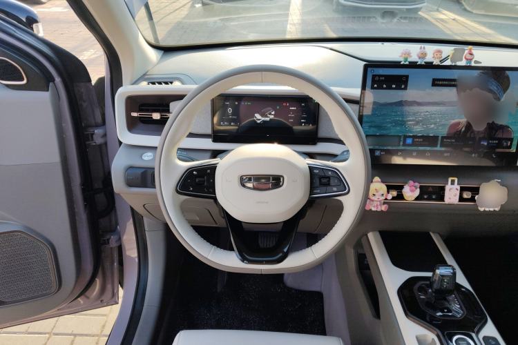 Used Geely Auto icon 2026 Model Chocolate 1.5TD Pure & Refined Edition Steering Wheel