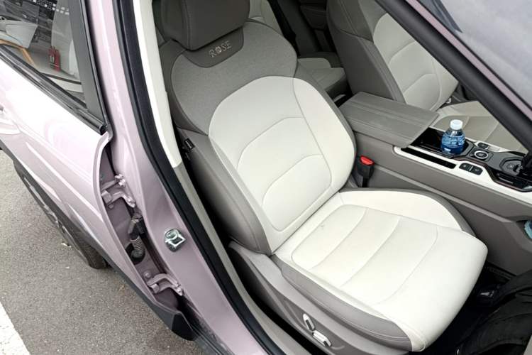 Used Geely Auto icon 2026 Model Chocolate 1.5TD Pure & Refined Edition Right Front Seat