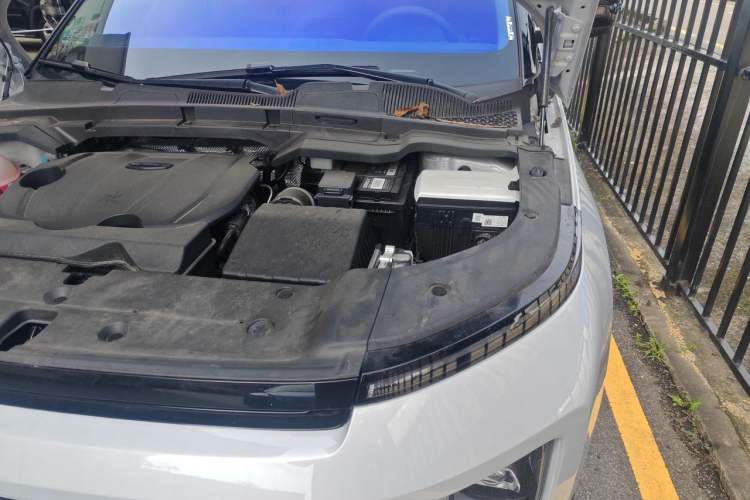 Used Geely Auto icon 2026 Model Chocolate 1.5TD Pure & Refined Edition Engine Bay Left