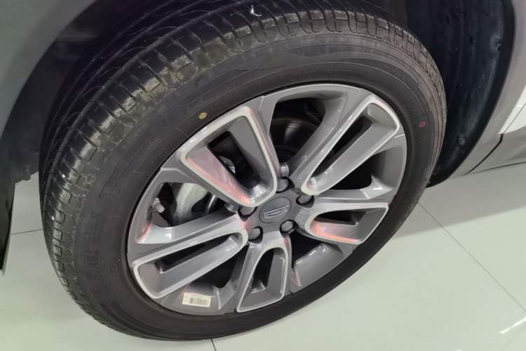 Used Geely Auto icon 2026 Model Chocolate 1.5TD Pure & Refined Edition Exterior 4