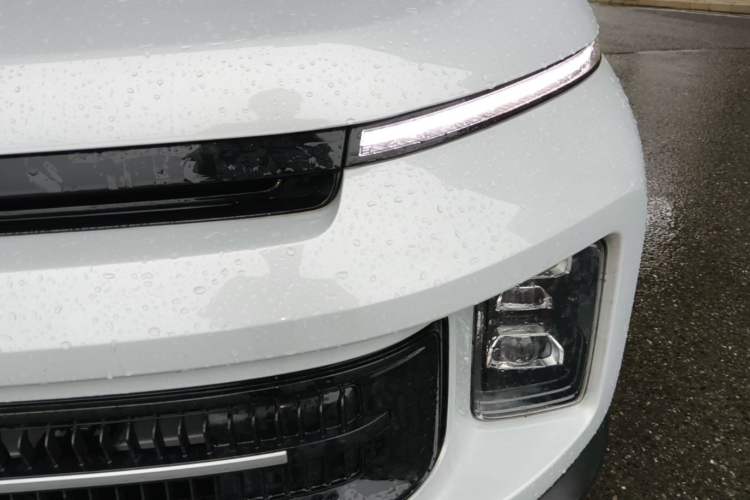 Used Geely Auto icon 2026 Model Chocolate 1.5TD Pure & Refined Edition Left Front Headlight