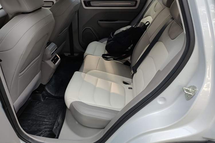 Used Geely Auto icon 2026 Model Chocolate 1.5TD Pure & Refined Edition Left Rear Seat