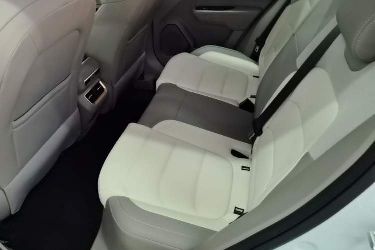 Used Geely Auto icon 2026 Model Chocolate 1.5TD Pure & Refined Edition Left Rear Seat