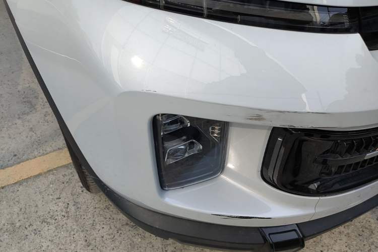 Used Geely Auto icon 2026 Model Chocolate 1.5TD Pure & Refined Edition Right Front Headlight