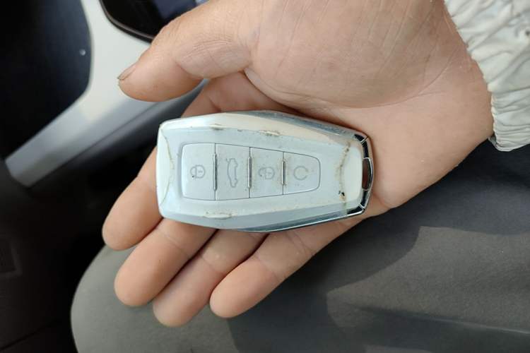 Used Geely Auto icon 2026 Model Chocolate 1.5TD Pure & Refined Edition Vehicle Key