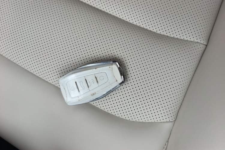Used Geely Auto icon 2026 Model Chocolate 1.5TD Pure & Refined Edition Vehicle Key