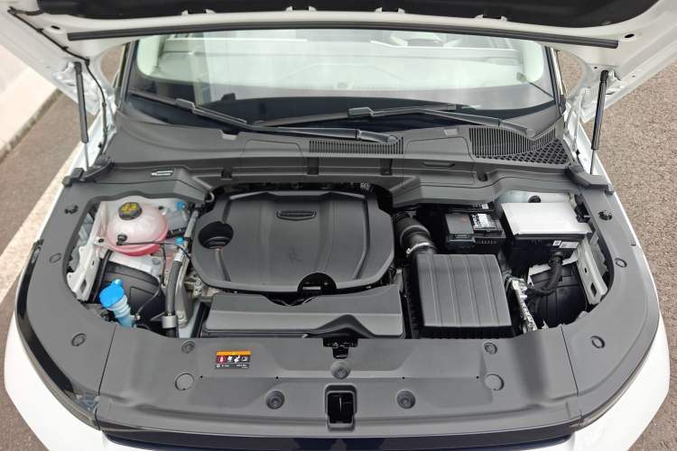 Used Geely Auto icon 2026 Model Chocolate 1.5TD Pure & Refined Edition Engine Bay