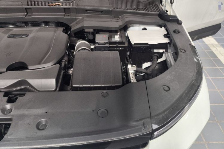 Used Geely Auto icon 2026 Model Chocolate 1.5TD Pure & Refined Edition Engine Bay Left