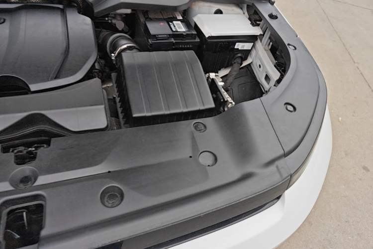 Used Geely Auto icon 2026 Model Chocolate 1.5TD Pure & Refined Edition Engine Bay Left