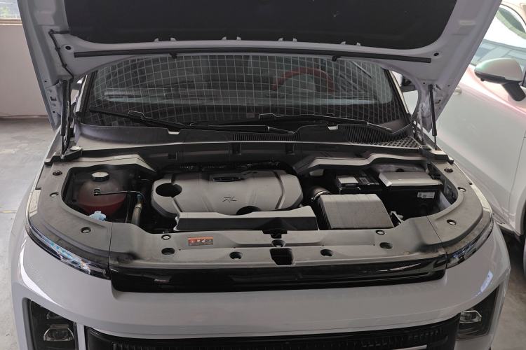 Used Geely Auto icon 2026 Model Chocolate 1.5TD Pure & Refined Edition Engine Bay