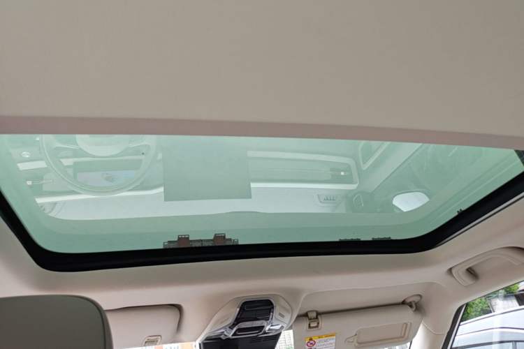 Used Geely Auto icon 2026 Model Chocolate 1.5TD Pure & Refined Edition Headliner