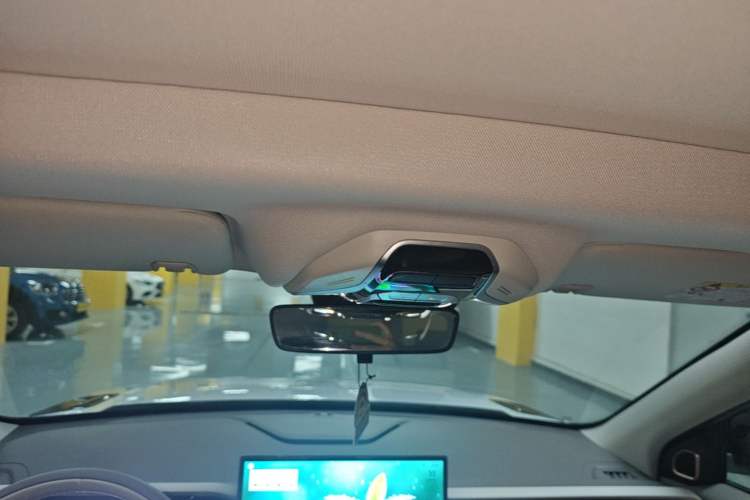 Used Geely Auto icon 2026 Model Chocolate 1.5TD Pure & Refined Edition Headliner