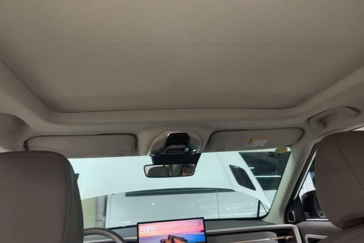 Used Geely Auto icon 2026 Model Chocolate 1.5TD Pure & Refined Edition Headliner