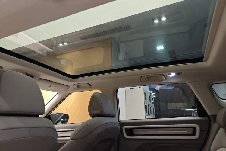 Used Geely Auto icon 2026 Model Chocolate 1.5TD Pure & Refined Edition Headliner