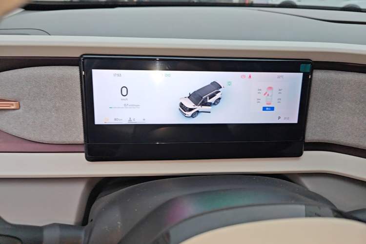 Used Geely Auto icon 2026 Model Chocolate 1.5TD Pure & Refined Edition Instrument Cluster