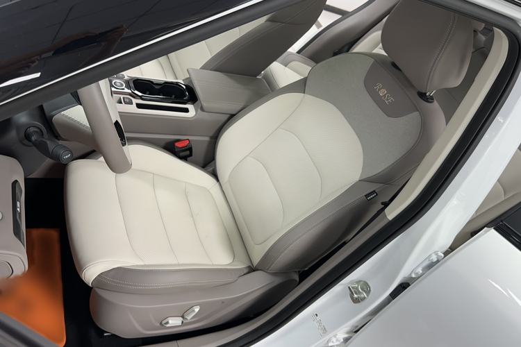 Used Geely Auto icon 2026 Model Chocolate 1.5TD Pure & Refined Edition Left Front Seat