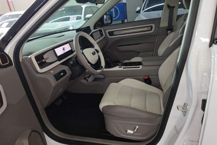 Used Geely Auto icon 2026 Model Chocolate 1.5TD Pure & Refined Edition Left Front Seat
