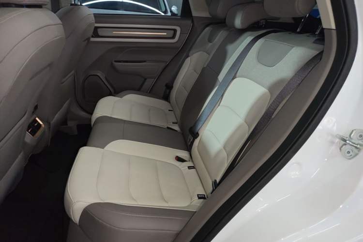 Used Geely Auto icon 2026 Model Chocolate 1.5TD Pure & Refined Edition Left Rear Seat