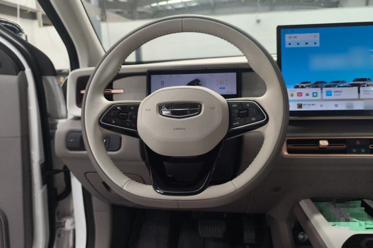 Used Geely Auto icon 2026 Model Chocolate 1.5TD Pure & Refined Edition Steering Wheel