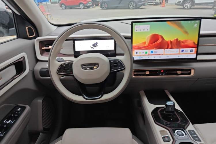 Used Geely Auto icon 2026 Model Chocolate 1.5TD Pure & Refined Edition Steering Wheel