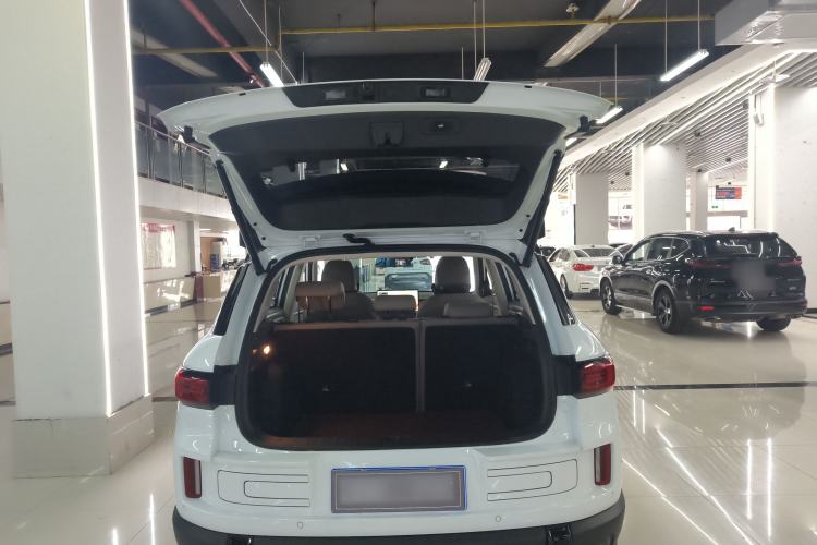 Used Geely Auto icon 2026 Model Chocolate 1.5TD Pure & Refined Edition Trunk