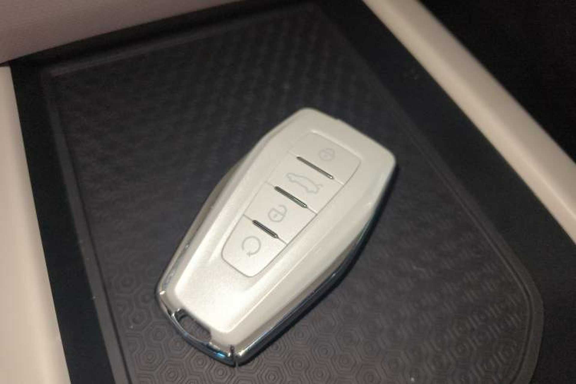 Used Geely Auto icon 2026 Model Chocolate 1.5TD Pure & Refined Edition Vehicle Key