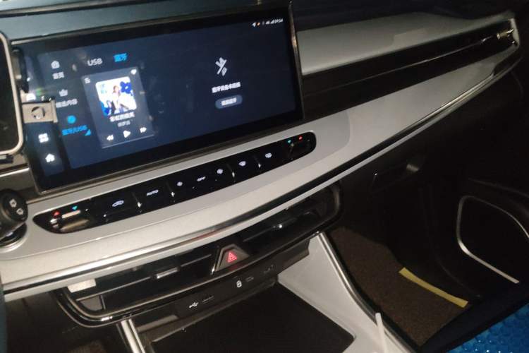 Used Geely Auto Jiajie 2025 1.5TD DCT Pengcheng Edition Audio And AC Panel