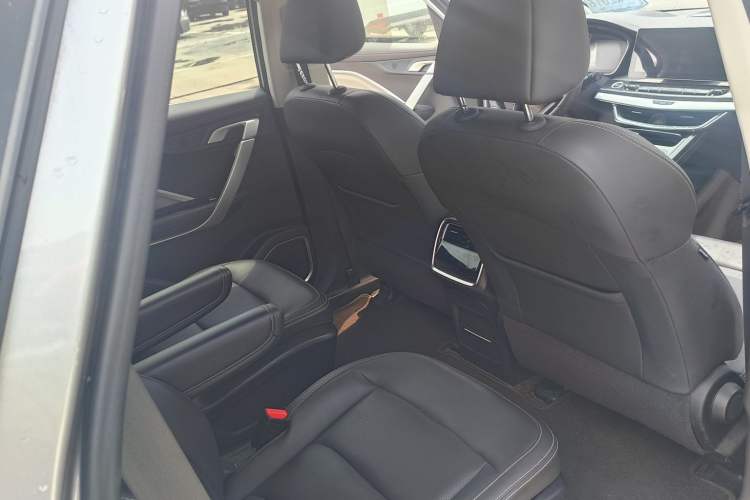 Used Geely Auto Jiajie 2021 1.8TD DCT Luxury Model Interior 11