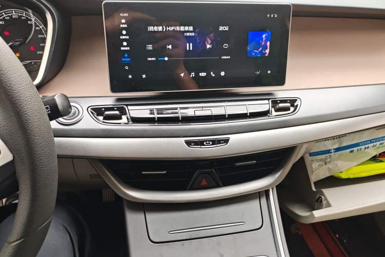 Used Geely Auto Jiajie 2019 1.5TD Manual Comfort Model Audio And AC Panel
