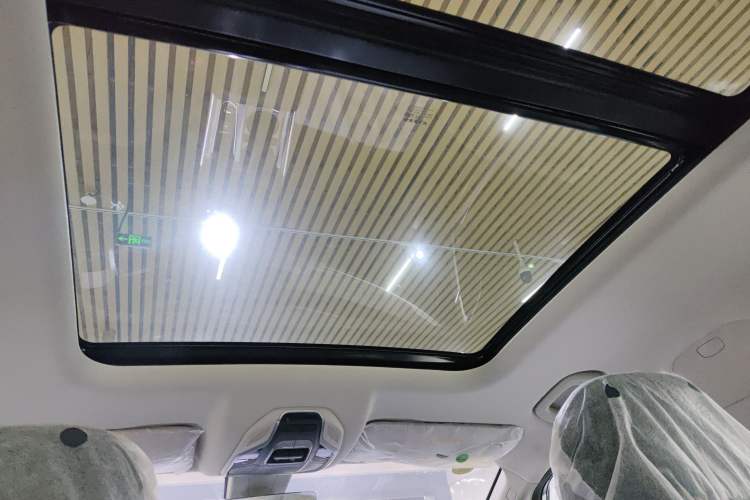 Used Geely Auto Jiajie 2025 1.5TD DCT Pengcheng Edition Interior 4