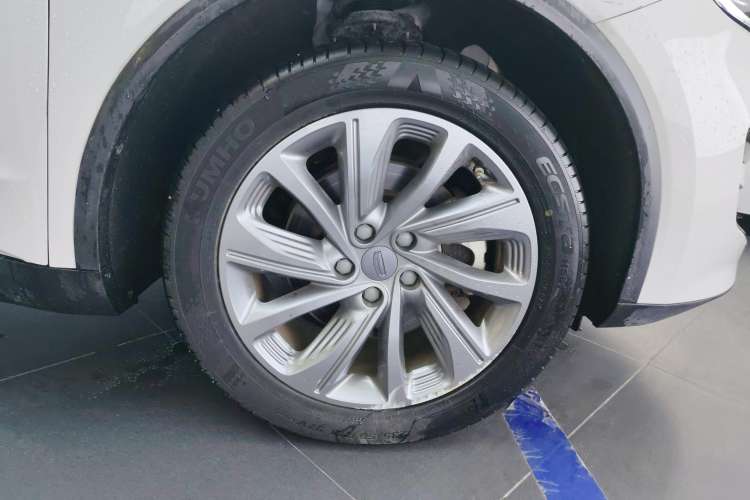 Used Geely Auto Jiajie 2021 1.8TD DCT Luxury Model Right Rear Wheel Hub