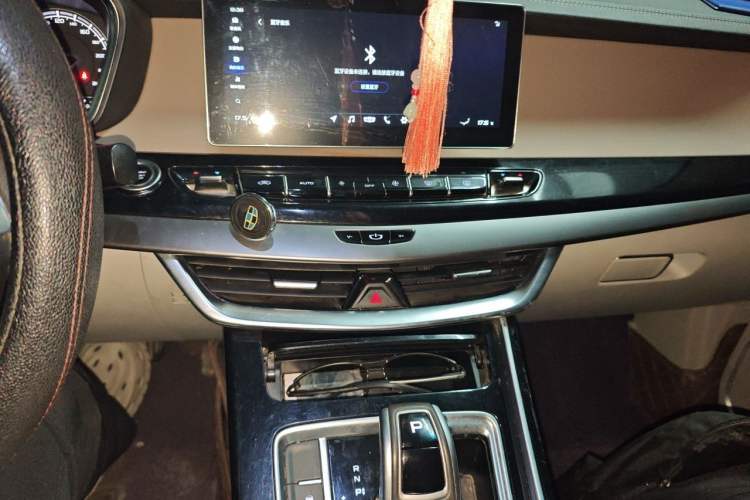 Used Geely Auto Jiajie 2019 1.8TD Automatic Enjoyment Model Audio And AC Panel