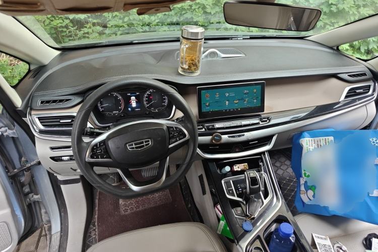 Used Geely Auto Jiajie 2019 1.8TD Automatic Enjoyment Model Center Console