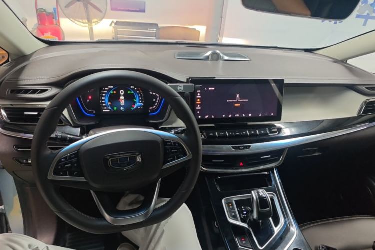 Used Geely Auto Jiajie 2019 1.5TD MHEV DCT Deluxe Edition Center Console