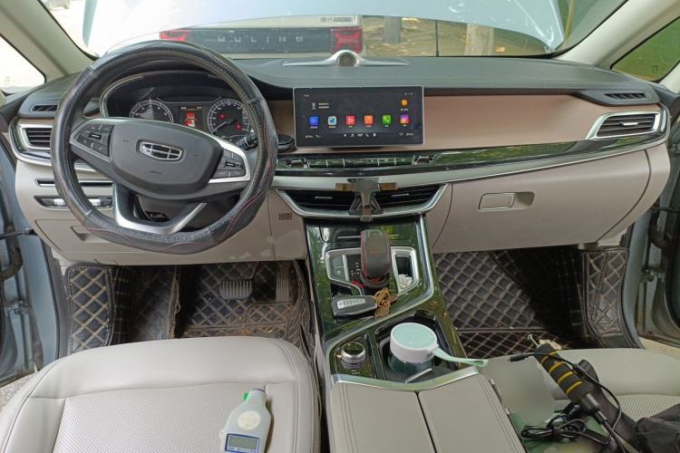 Used Geely Auto Jiajie 2019 1.8TD Automatic Enjoyment Model Center Console