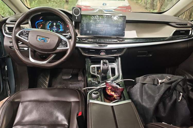 Used Geely Auto Jiajie 2019 1.5TD MHEV DCT Deluxe Edition Center Console