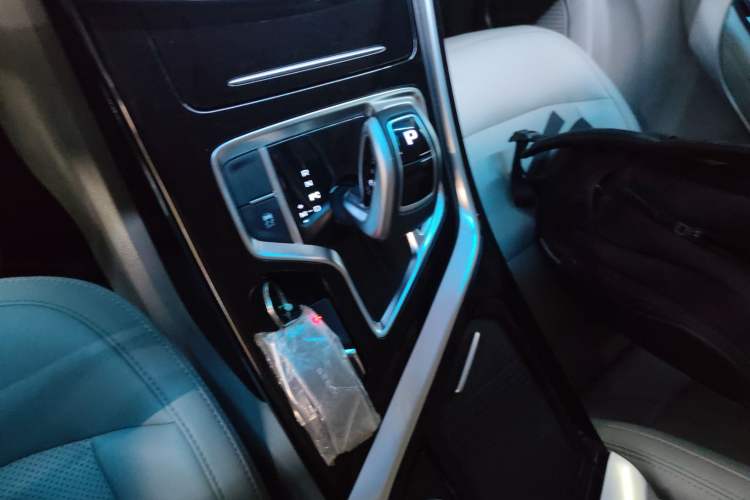 Used Geely Auto Jiajie 2019 1.8TD Automatic Enjoyment Model Gear Lever
