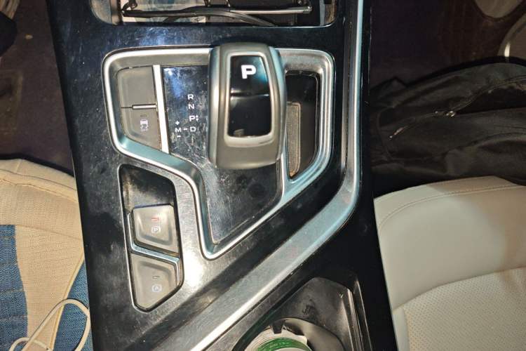 Used Geely Auto Jiajie 2019 1.8TD Automatic Enjoyment Model Gear Lever