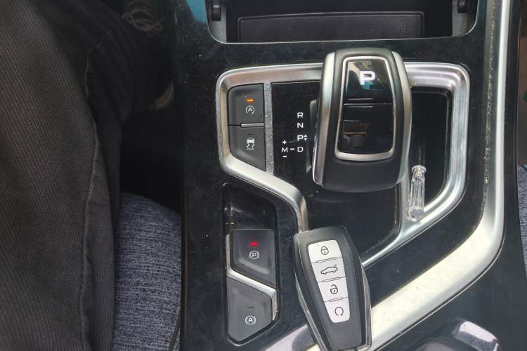 Used Geely Auto Jiajie 2019 1.5TD MHEV DCT Luxury Edition Gear Lever