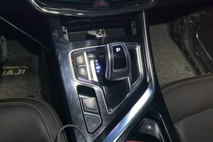 Used Geely Auto Jiajie 2019 1.5TD MHEV DCT Deluxe Edition Gear Lever