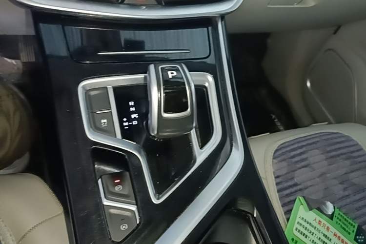 Used Geely Auto Jiajie 2019 1.8TD Automatic Enjoyment Model Gear Lever