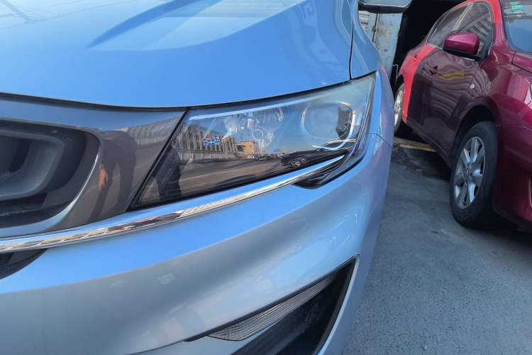 Used Geely Auto Jiajie 2019 1.8TD Automatic Enjoyment Model Left Front Headlight
