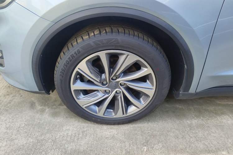 Used Geely Auto Jiajie 2019 1.5TD MHEV DCT Luxury Edition Left Front Wheel Hub