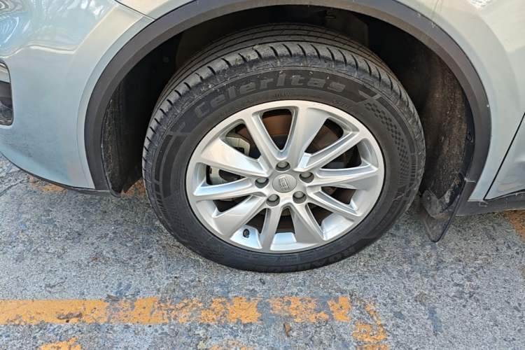 Used Geely Auto Jiajie 2019 1.5TD MHEV DCT Yaoxiang Edition Left Front Wheel Hub