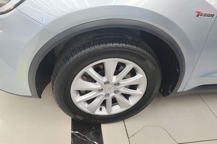 Used Geely Auto Jiajie 2019 1.8TD Automatic Enjoyment Model Left Front Wheel Hub