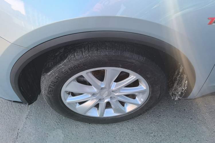 Used Geely Auto Jiajie 2019 1.8TD Automatic Enjoyment Model Left Front Wheel Hub