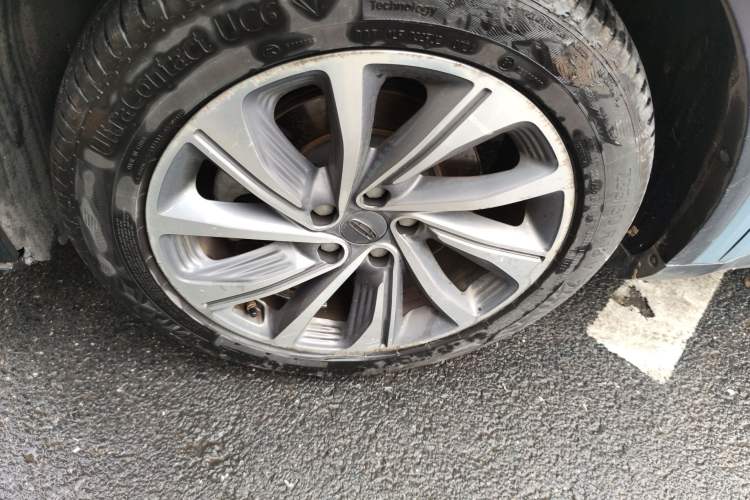 Used Geely Auto Jiajie 2019 1.5TD MHEV DCT Deluxe Edition Left Front Wheel Hub
