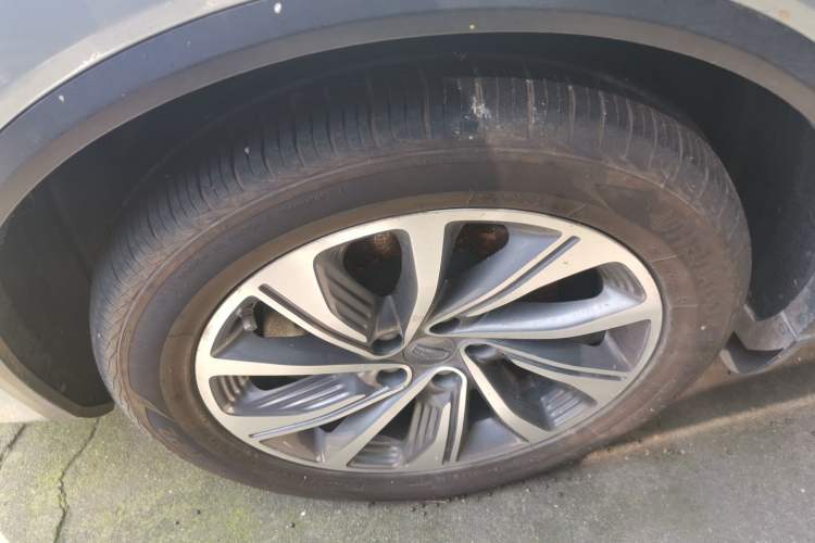 Used Geely Auto Jiajie 2019 1.5TD MHEV DCT Deluxe Edition Left Front Wheel Hub