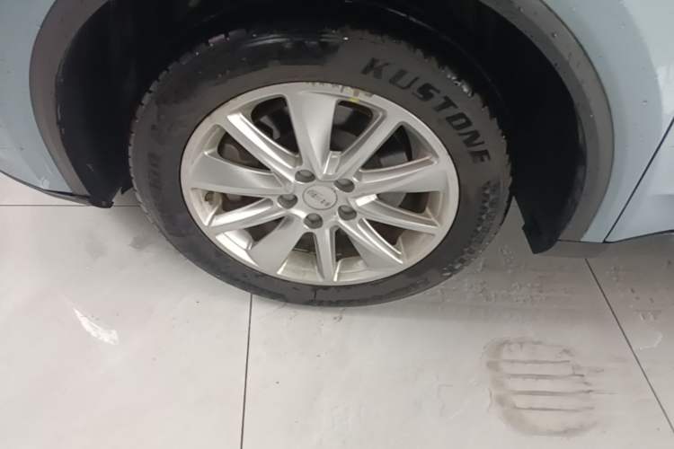 Used Geely Auto Jiajie 2019 1.8TD Automatic Enjoyment Model Left Front Wheel Hub